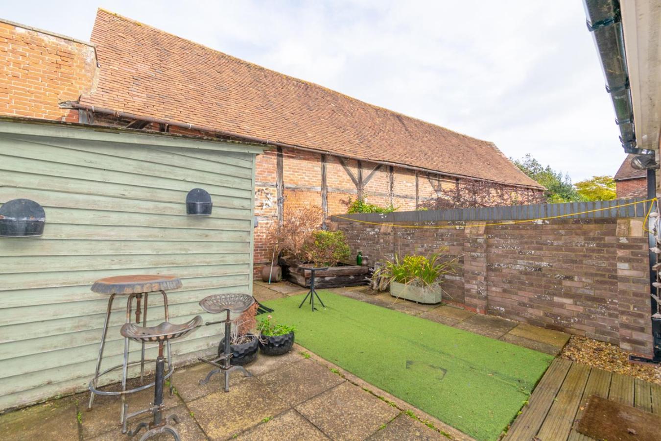 Stylish 2 Bedrooms Cosy & Bright Cottage, Pet Friendly, Sleeps 5, Titchfield Village - Summer Special Offer!! - By Blue Puffin Stays מראה חיצוני תמונה
